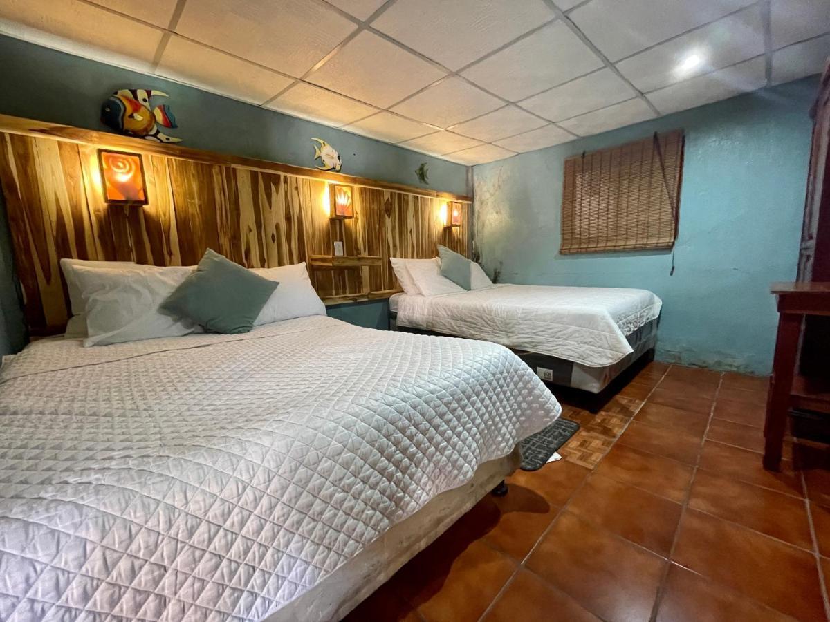 מונטריסיו Johnnys Place Hotel מראה חיצוני תמונה