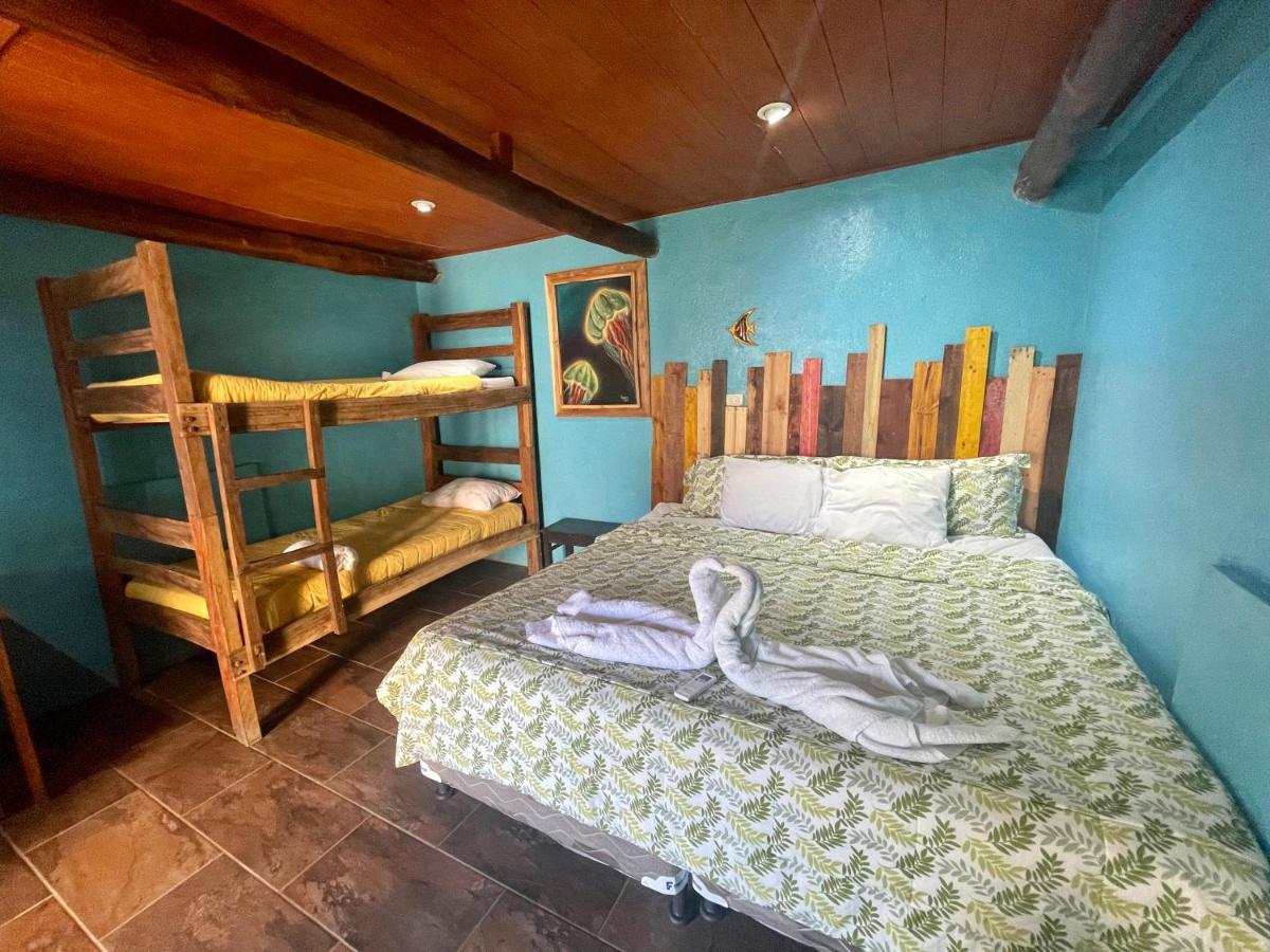 מונטריסיו Johnnys Place Hotel מראה חיצוני תמונה